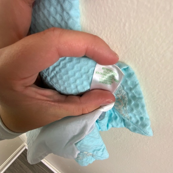 Lilly Pulitzer Larina Top | Blue Summer Top W/ Gold Detail - Picture 5 of 6